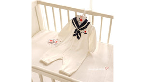 What Baby Clothes Are Best for Sensitive Skin?